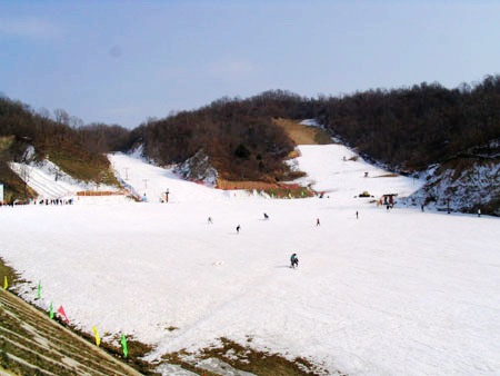 ���l(xi��ng)�f(w��n)��ɽ������ѩ��(ch��ng)