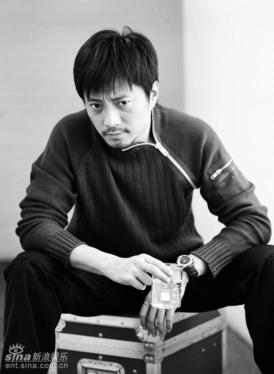 ������  ����