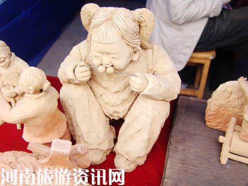 ���Ǻ��J��СŮ��