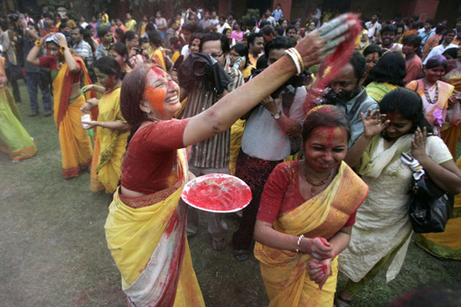 ӡ�ȼӠ����� ���y(t��ng)��(ji��)�� &ldquo;Holi&rdquo;��(ji��) ��ʢ��Ĺ�(ji��)��