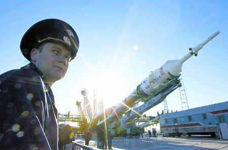 �d���w�� ���L���H���gվ ̫������ �q�r���������f��Ԫ 