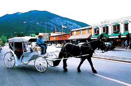 ���ô� �౳ɽС�(zh��n) �����L(f��ng)�� 