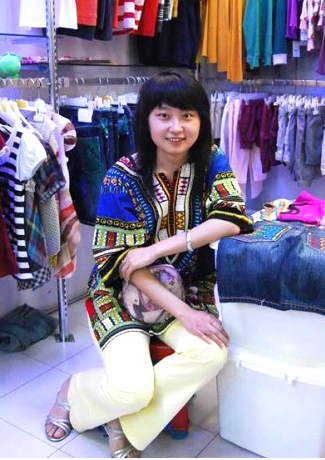 地攤西施 李娟 真實生活