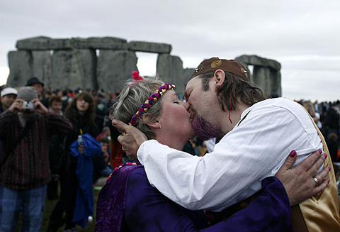 �����ο� Ӣ�� ��ʯ� ӭ ����  