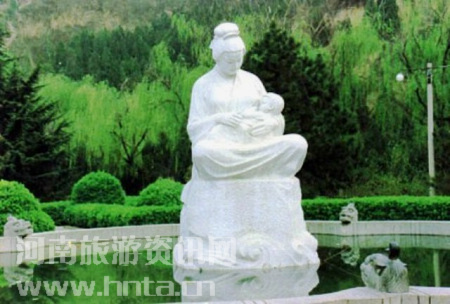 黃河風(fēng)景名勝區(qū) 哺育雕像