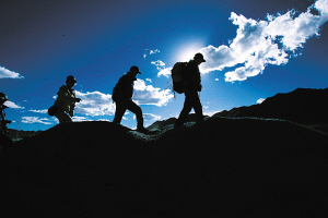 登頂 新疆 慕士塔格峰 婁穎 猝死 缺氧 意外情況 保險(xiǎn)公司 拒賠