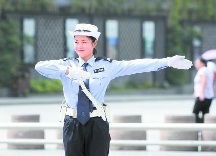 �ɶ� ���� ΢Ц ���Y 13�� ���Q ����һ�� 