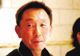 蠟筆小新 作者 臼井儀人 可能 登山 遇難