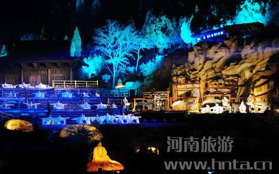 �U�������������