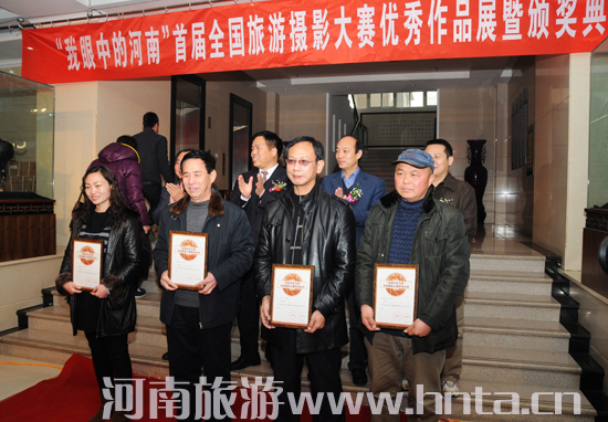 &ldquo;�����еĺ���&rdquo;�׌�ȫ��(gu��)���ΔzӰ��ِ�A�M��Ļ