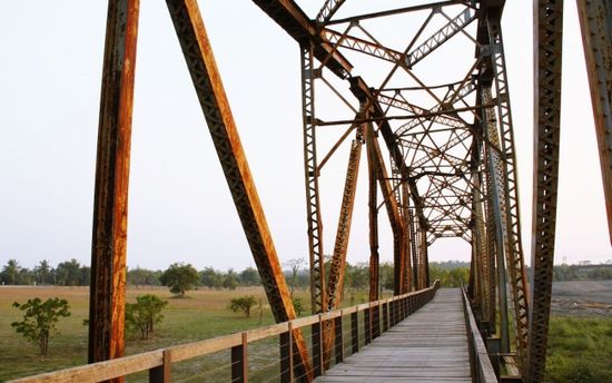 ���|���F��