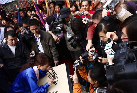 ���l(xi��ng)��ɏɽ&ldquo;�ž�&rdquo;����(sh��)��(ji��)���(d��ng)���g���T(m��n)Ʊ