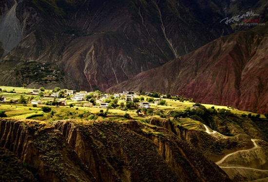 ��ԭ����(y��ng)�辯�� ��Խ���ر؂��փ�