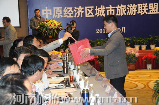 2012��ԭ��(j��ng)��(j��)�^(q��)��������(li��n)�����(hu��)�e��