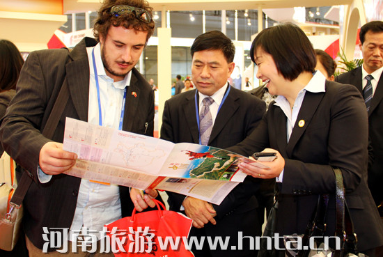 ����ʡ����2012�Ї����H���ν��ו�(hu��)ȡ���S�T�ɹ�