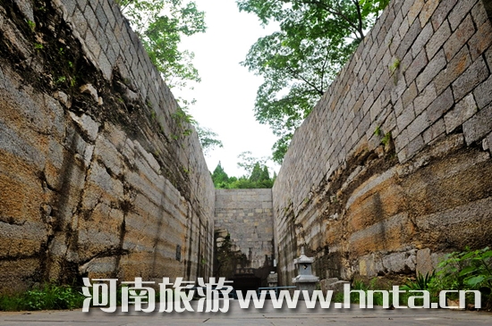 â�Xɽ���»ʌmȺʮ��δ��ǧ��֮�i 