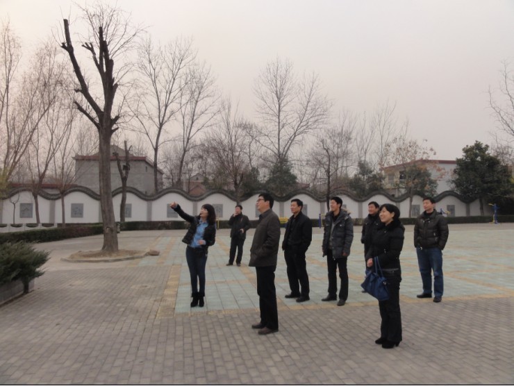 �ܿ������ξ־��L(zh��ng)���񲪵����c(di��n)��ؚ���{(di��o)��