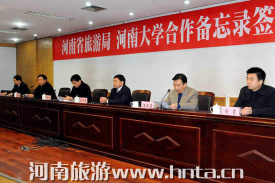 �Ҿ��c���ϴ�W(xu��)����(d��ng)&ldquo;��У����&rdquo;�C(j��)��