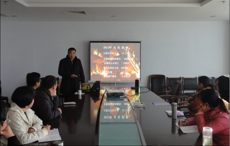 �ܿ������ξ��e�k���}������ȫ�v��