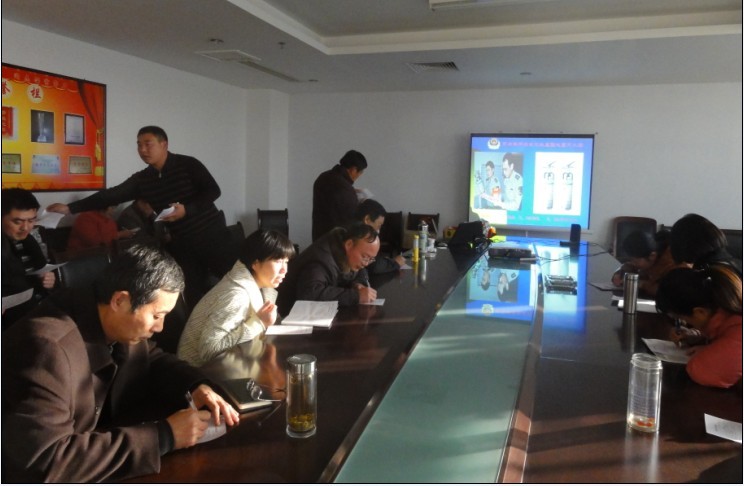 �ܿ������ξ��e�k���}������ȫ�v��