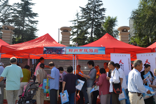 �����役����(li��n)���ھ��M(j��n)����^(q��)�I(y��ng)�N