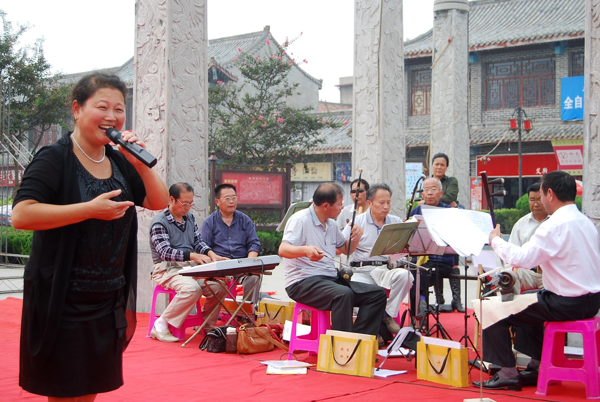 ¹���e�Бc��(gu��)�cӭ&ldquo;ʮ�˴�&rdquo;Ⱥ���Ļ��ܻ��(d��ng)