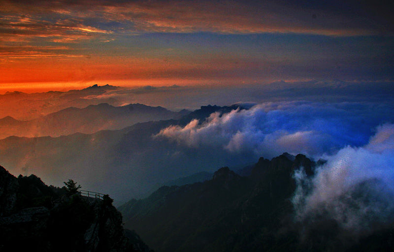 2013��(d��o)�ο�ԇ�F(xi��n)��ƪ֮�Ͼ�ɽ���^(q��)