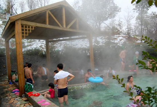 һ·��ů ���Ϝ�ȪĿ�ĵ����]