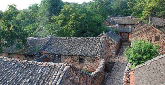 �ӱܳ��е����� ̽�L����������������