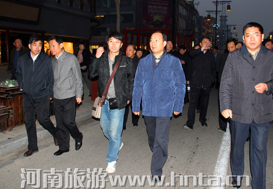 �ҾֽM���ИI(y��)�������_�⿼�졶ǧ�ش��Ρ��a(ch��n)�I(y��)�Ŀ