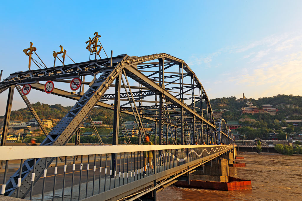 �Ї���ʡ�еĘ�(bi��o)־�Խ������У�