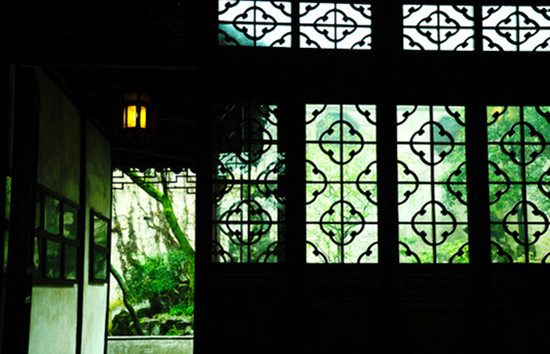 ������K��