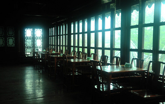 ������K��