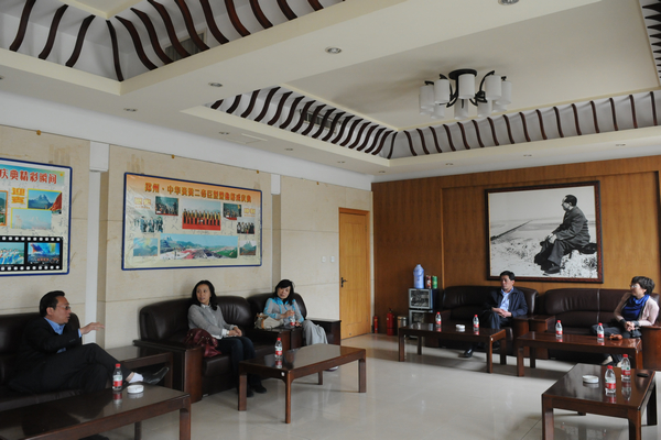 鄭州市旅游局紀(jì)檢組長劉海青檢查黃河沿線景區(qū)假日旅游工作