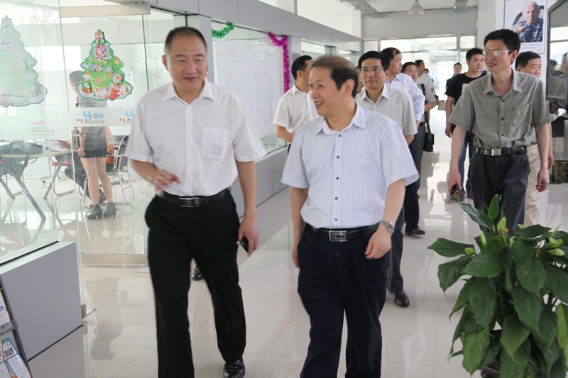 駐馬店市旅游局與黃淮學(xué)院舉行校政合作座談會