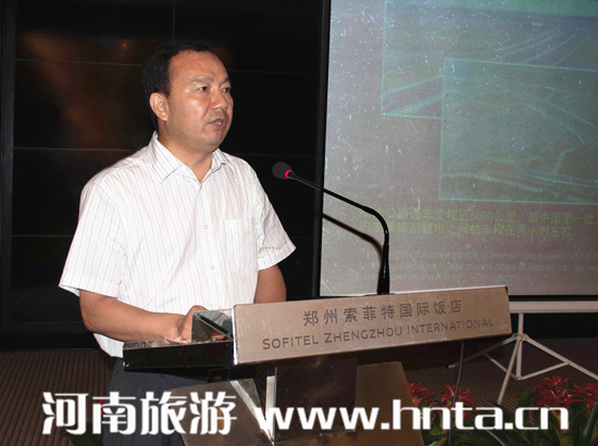 ���佭���L��Ҋ�������������̴���F(tu��n)һ�� 