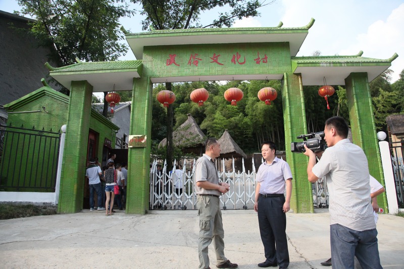 駐馬店市旅游局組織赴信陽(yáng)西九華山學(xué)習(xí)國(guó)家4A級(jí)旅游景區(qū)創(chuàng)建經(jīng)驗(yàn)