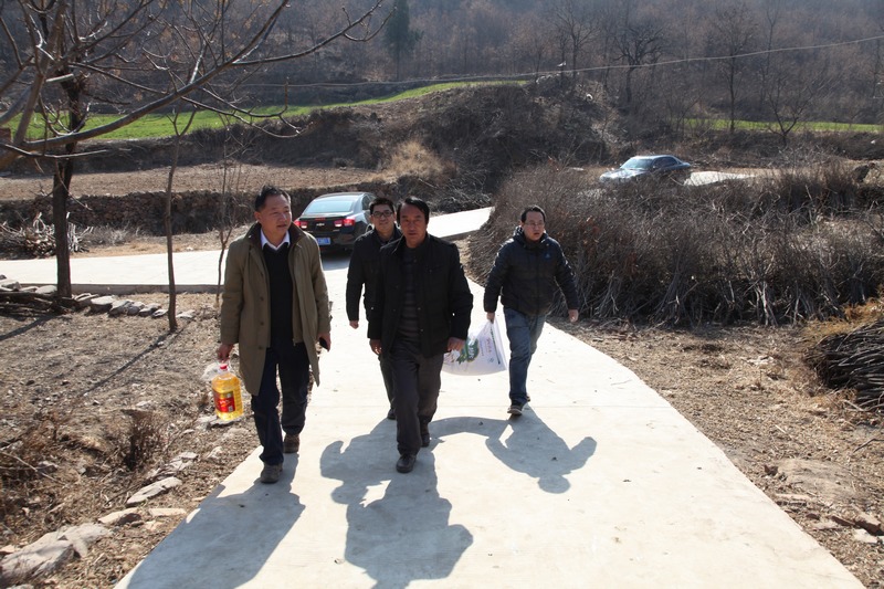 �v�R�����ξ�ο����(du��)�ڎͷ������yȺ��