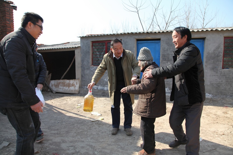 �v�R�����ξ�ο����(du��)�ڎͷ������yȺ��