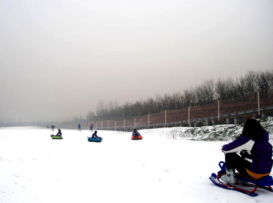 ���������һ���H�Դ��ͻ�ѩ��