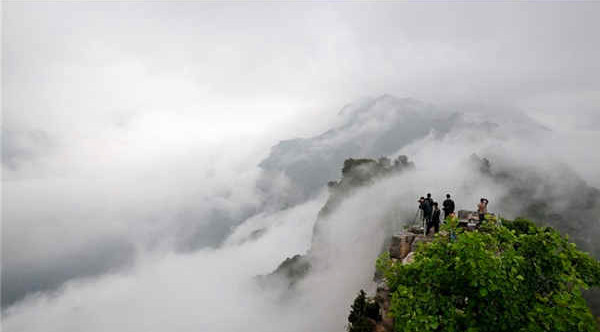 ������r(n��ng)ɽ�ƺ�