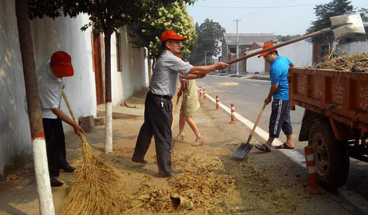市旅游局扎實(shí)開(kāi)展“清潔家園 傳播文明”活動(dòng)