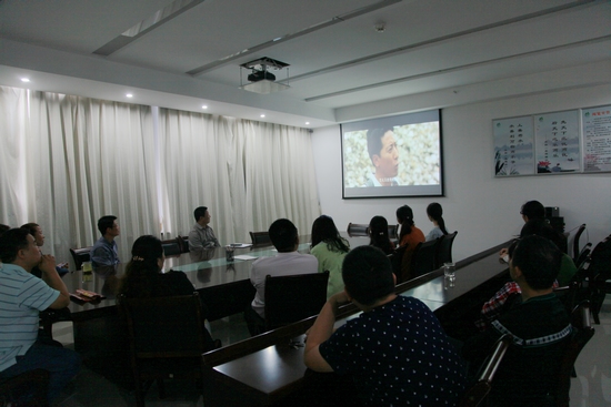 �v�R�������ξֽM���^��ӰƬ�����ϵľ�����