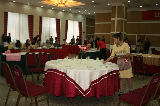 駐馬店市成功舉辦2014年旅游飯店服務(wù)技能大賽