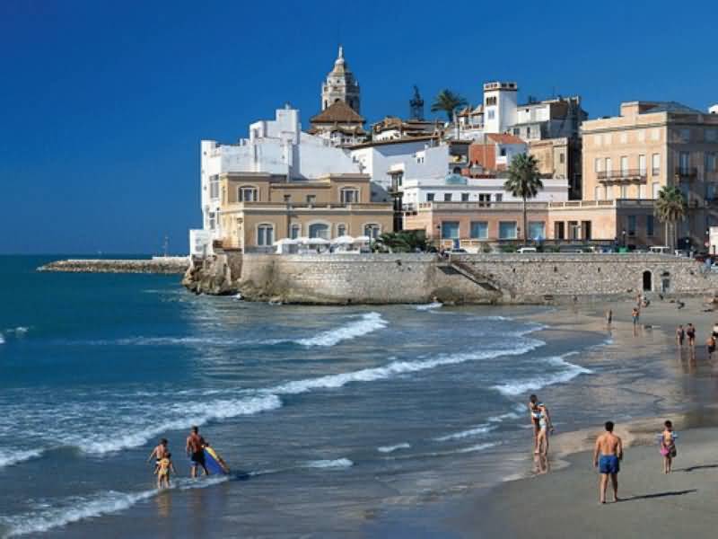 西班牙為招攬中國(guó)游客推快速簽證及中式菜肴