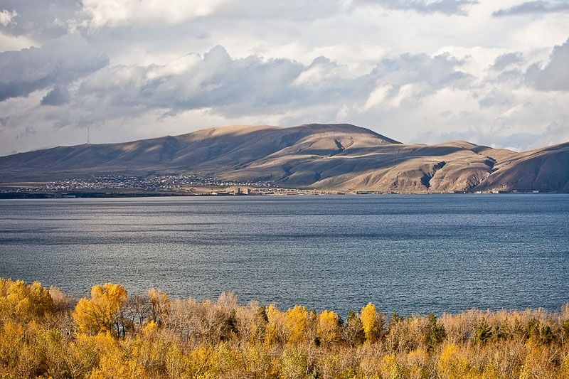 ��(x��)��ƽ��ϯ�́����၆���y(t��ng)�_�����๲ͬ��ϯ�Ё��������κ����f(xi��)�h���փxʽ