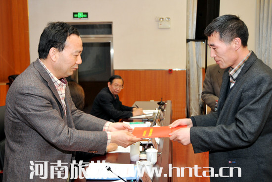 �Ҿ����_(k��i)ȫ��˼���������h�L(f��ng)�������O(sh��)������(hu��)�h