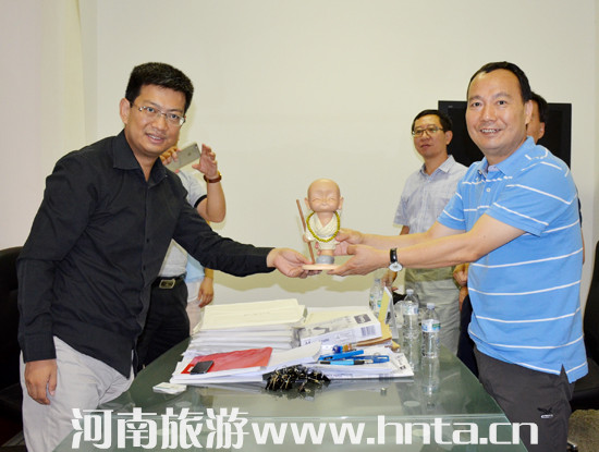 2015��������m���������ϻ�����_Ļʽ�ߺ��������ƽ���ȡ�ÈA�M�ɹ�