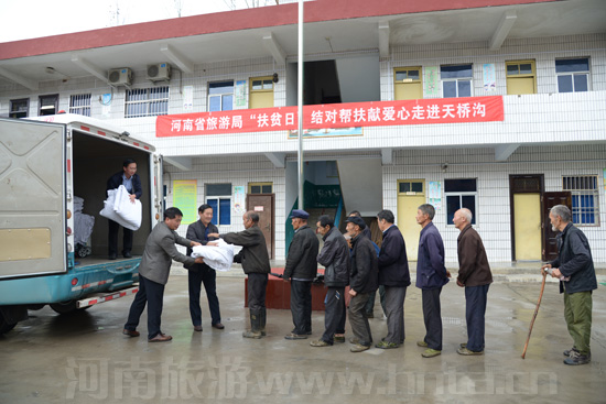 ʡ���ξ��_(k��i)չ&ldquo;�Y(ji��)��(du��)�ͷ��I(xi��n)��(��i)��&rdquo;ϵ�л��(d��ng)