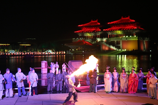 �����Ϻӈ@2016�桶����&middot;�|����(m��ng)�A������